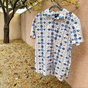 North Face NWOT Men’s Baytrail Pattern Shirt